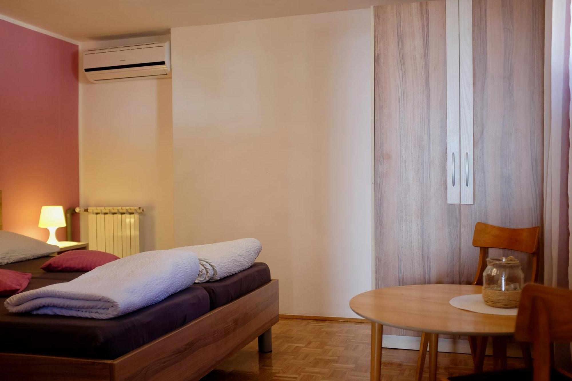Apartments Villa Agatha Sveti Filip i Jakov Chambre photo